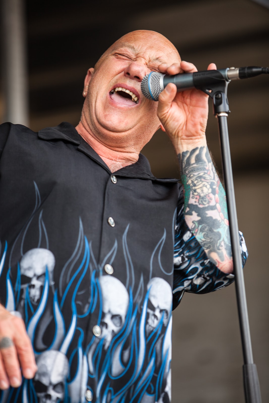Angry Anderson signing at the Canberra Cancer Convoy 2015